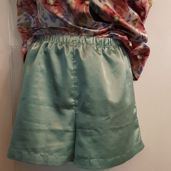 Winlar sleeveless and shorts PJ - Picture 2 of 11